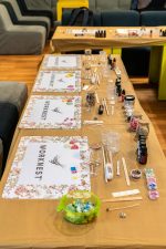 atelier creativ de lumânări organizat de Worknest în București